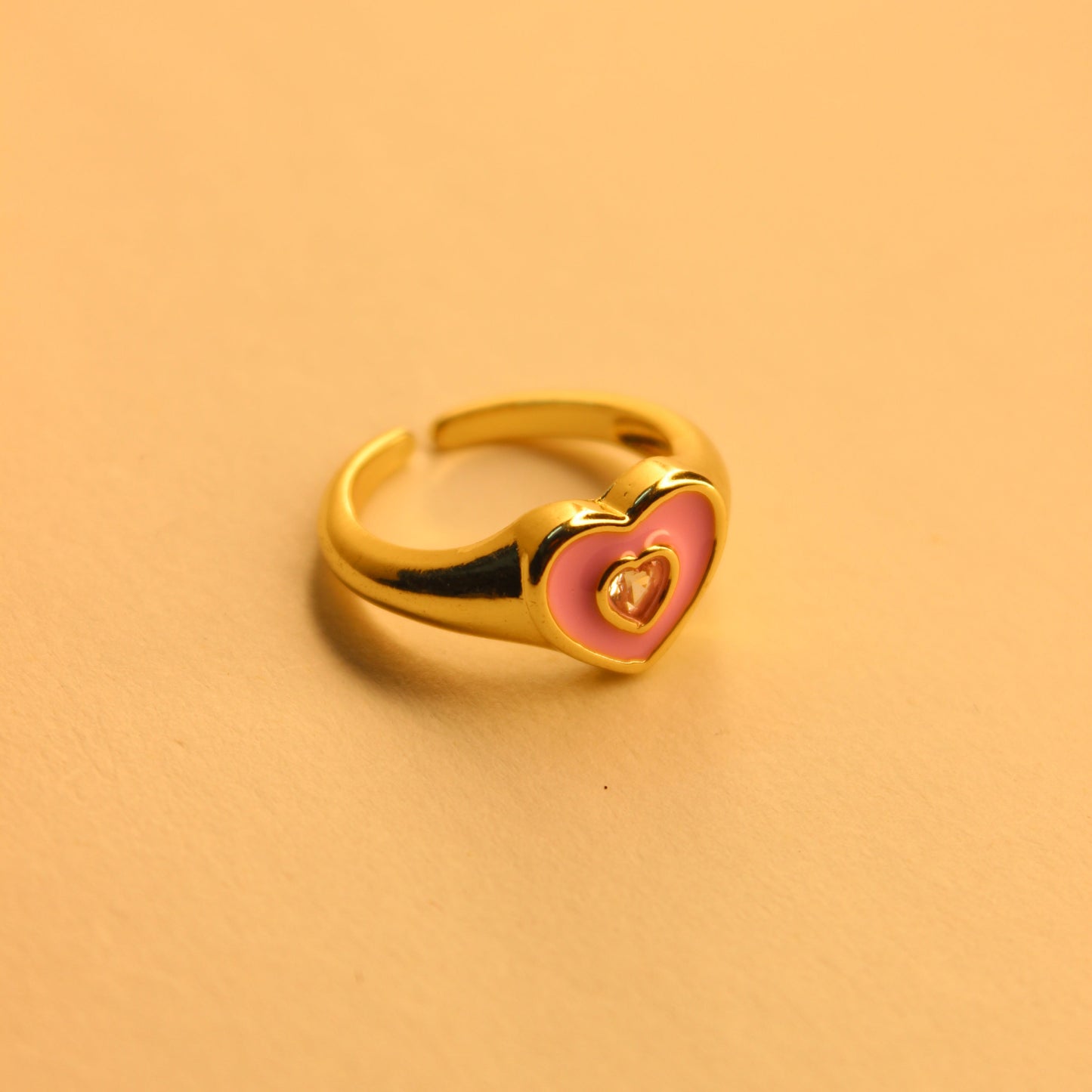 Amora Ring