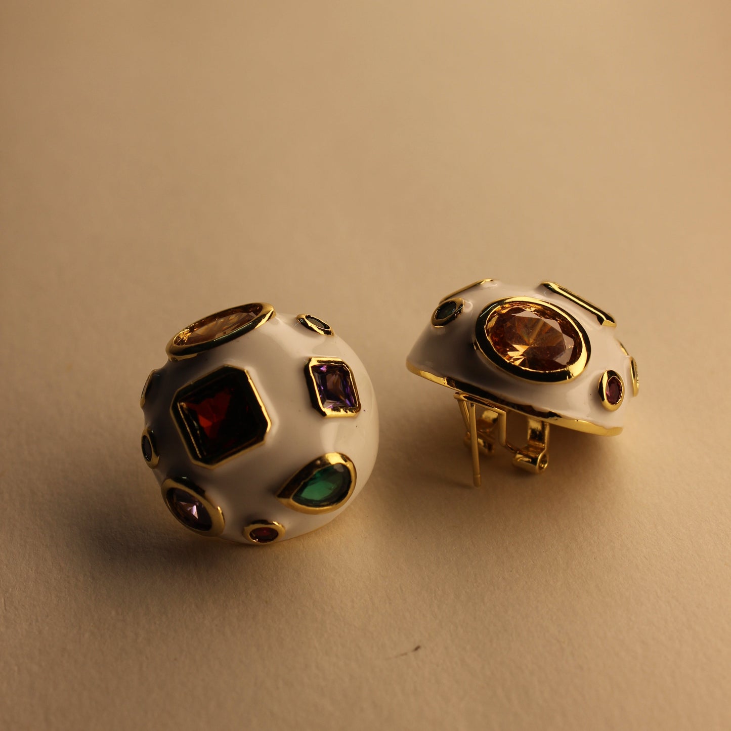 Cassie Studs
