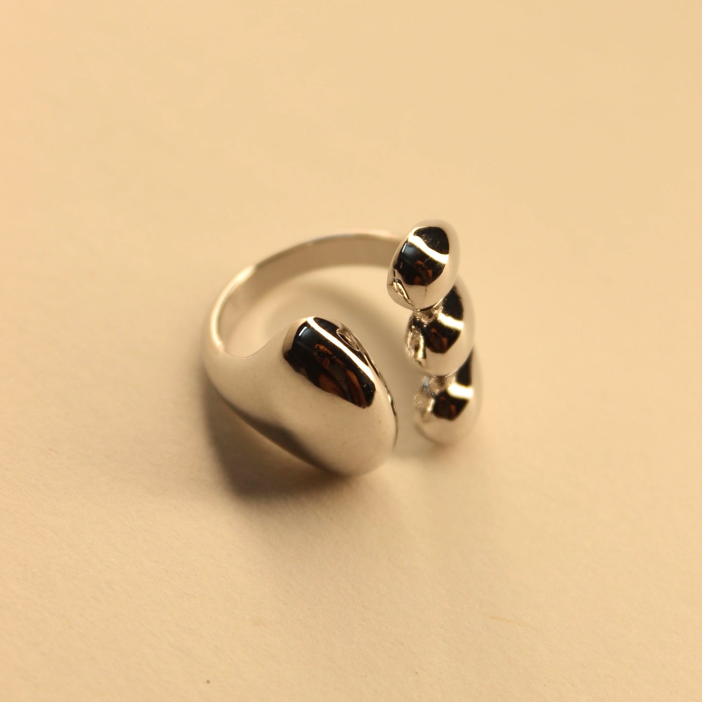 Thira Ring