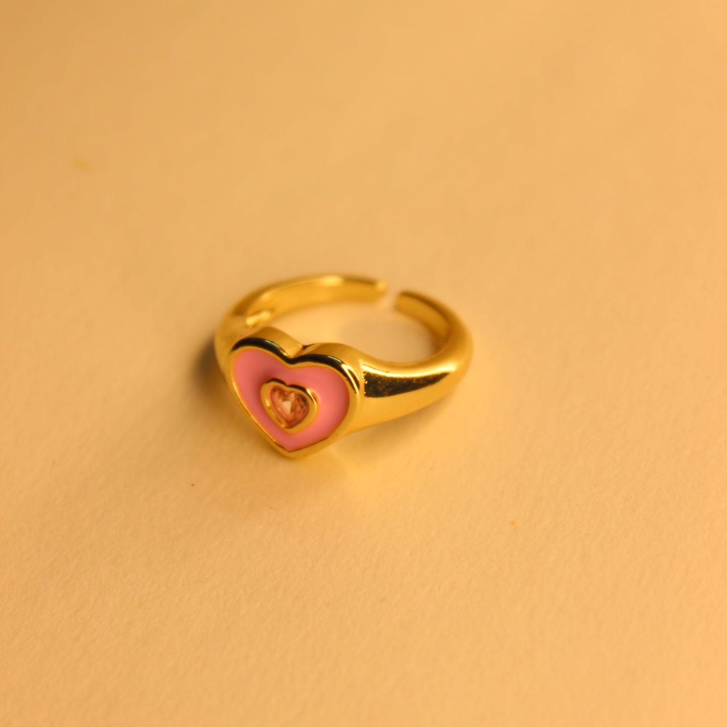 Amora Ring