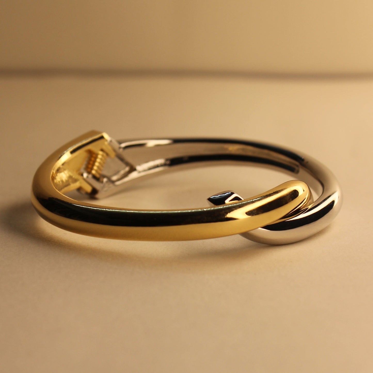 Arora Bracelet