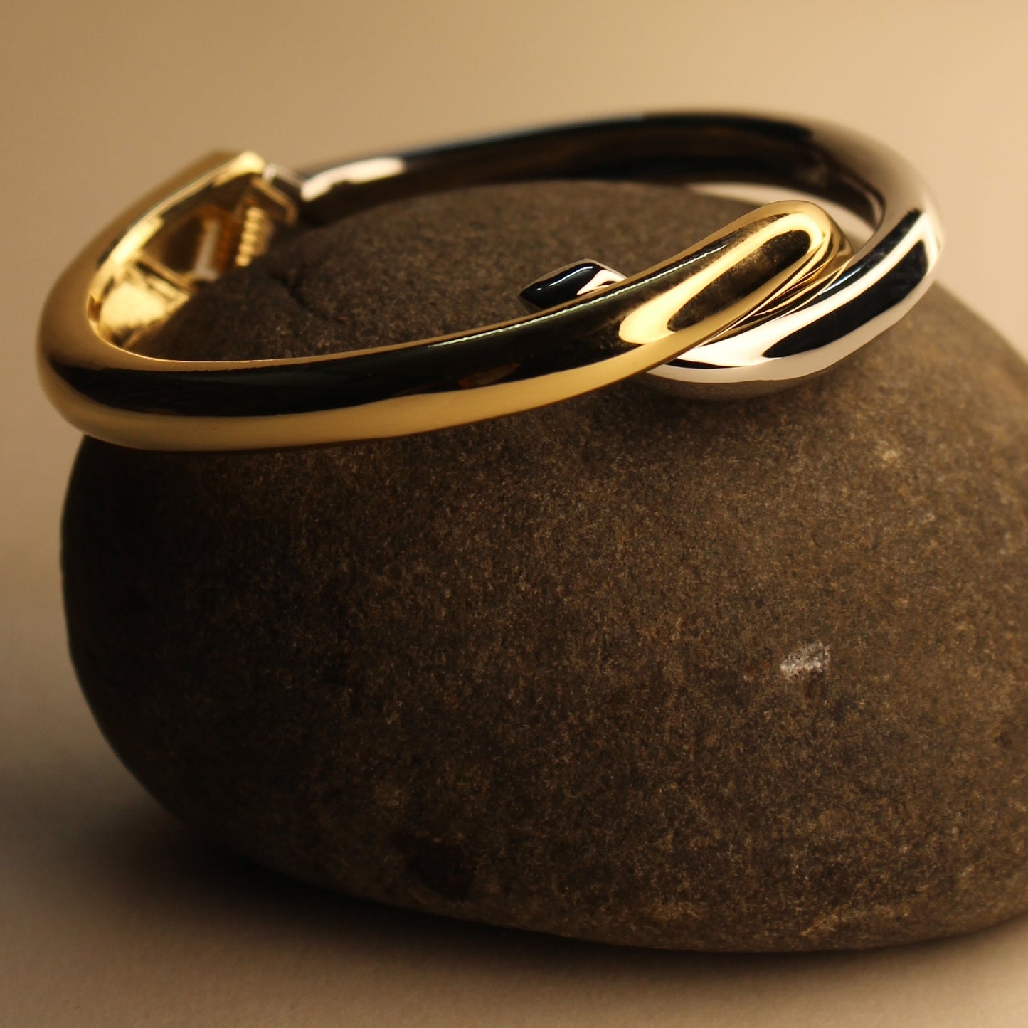 Arora Bracelet