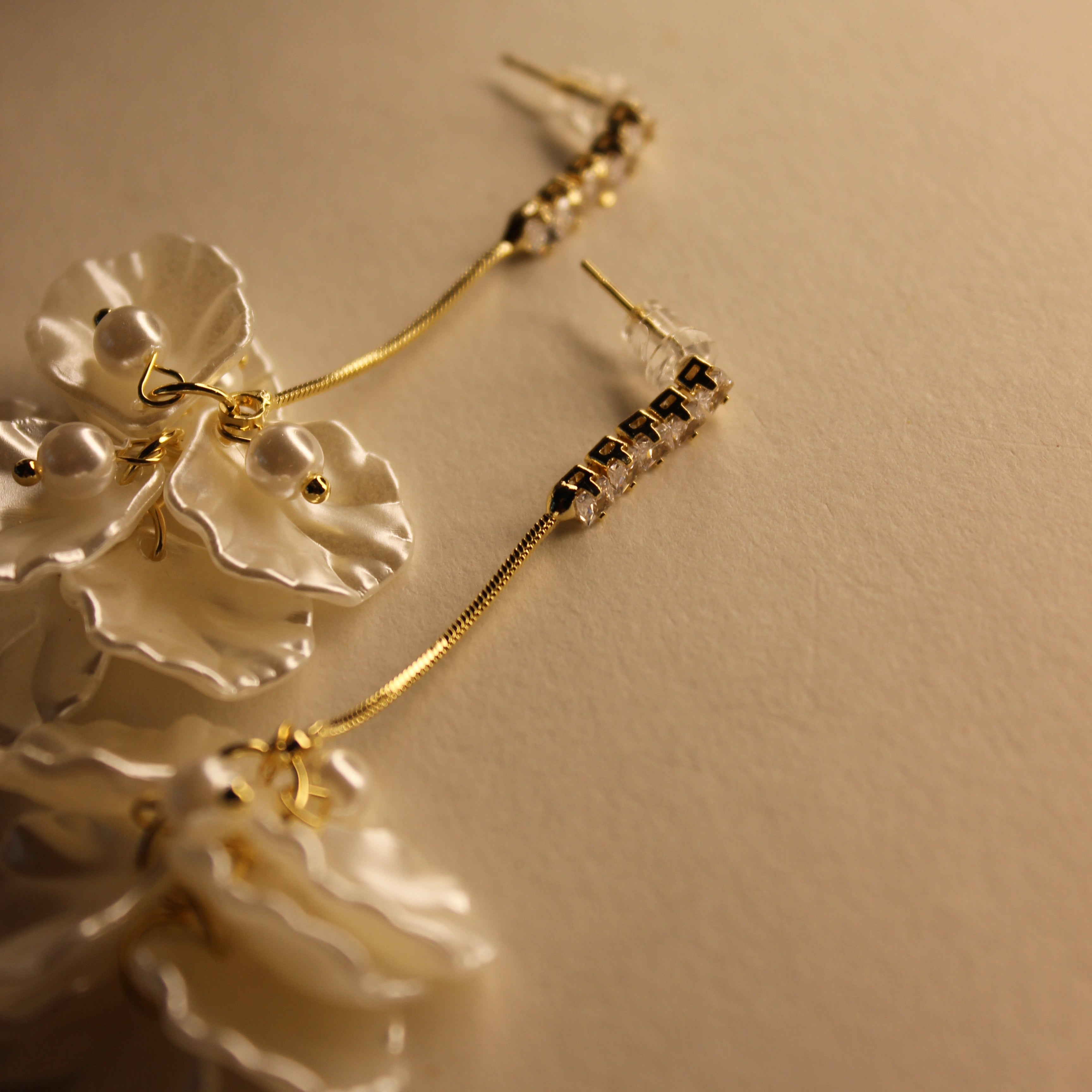 Aurela Earrings
